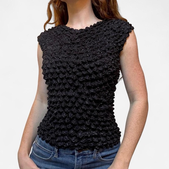 Tops - Y2K Black scrunch textured top